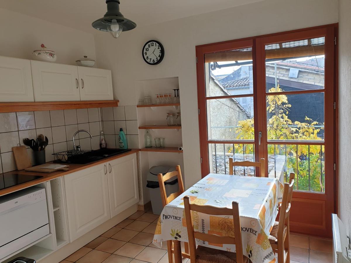Le Logis De La Tour Apartment Авиньон Екстериор снимка